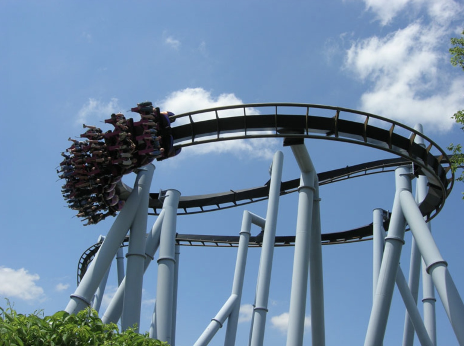 Great Bear, the first steel inverted coaster 